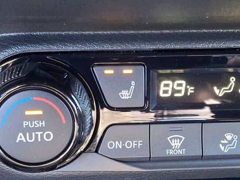 Used 2026 Nissan Kicks SV w/ Charging Package image 19