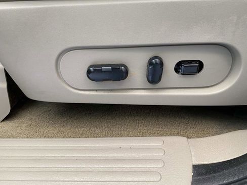 Used 2007 Ford Explorer XLT image 26