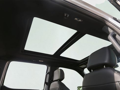 Used 2025 Ford F150 Raptor image 39