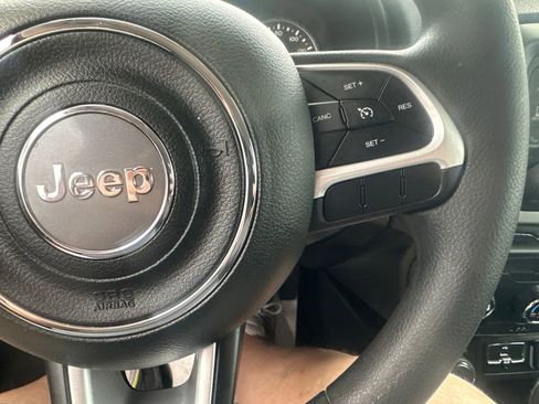 Used 2019 Jeep Renegade Sport AWD/4WD image 26
