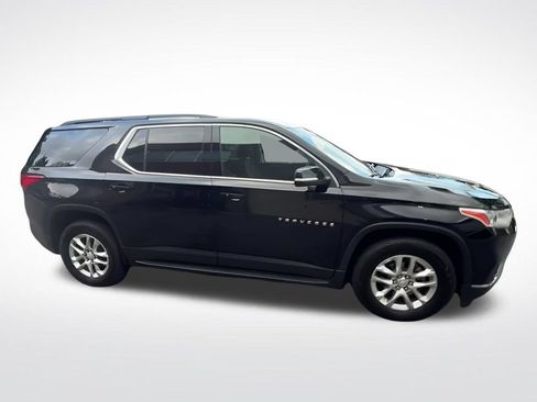 Used 2021 Chevrolet Traverse LT AWD/4WD image 14