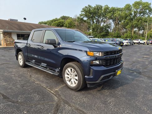 Used 2021 Chevrolet Silverado 1500 Custom AWD/4WD image 2