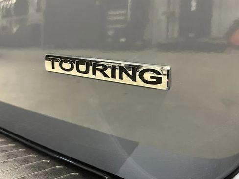 New 2026 Honda Odyssey Touring image 7
