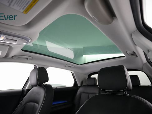 Used 2024 Hyundai Ioniq 5 Limited image 22