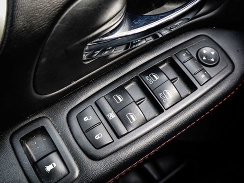 Used 2019 Dodge Grand Caravan GT image 21