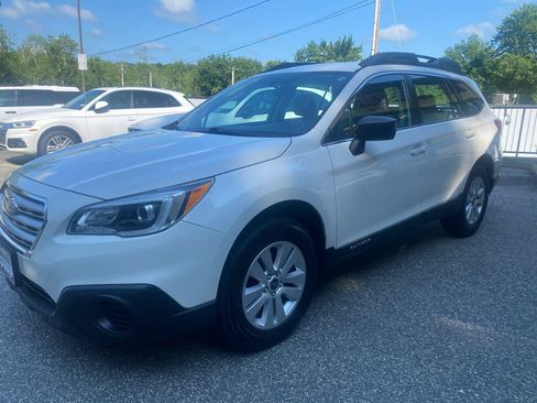 Used 2017 Subaru Outback 2.5i AWD/4WD image 4