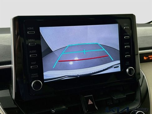 Used 2020 Toyota Corolla LE FWD image 13