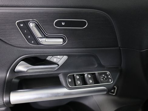 Used 2023 Mercedes-Benz GLA 250 4MATIC image 10