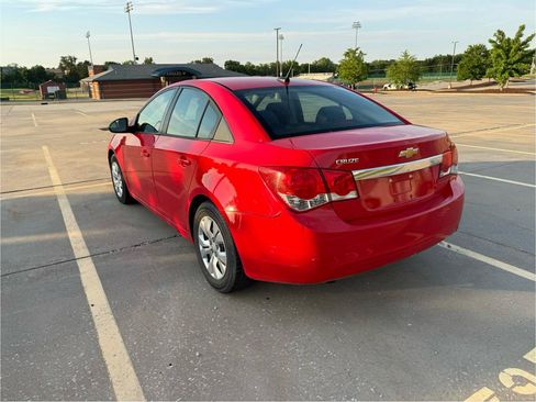 Used 2014 Chevrolet Cruze LS FWD image 3