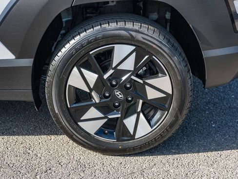 Used 2025 Hyundai Kona SEL AWD/4WD image 11