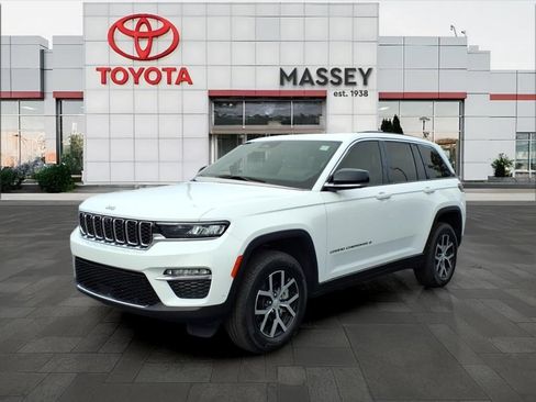 Used 2025 Jeep Grand Cherokee Limited w/ Luxury Tech Group II AWD/4WD image 7
