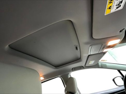 Used 2024 Honda Odyssey EX-L image 22