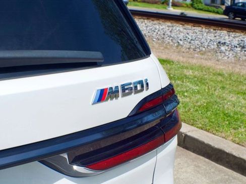 Used 2024 BMW X7 M60i w/ Executive Package AWD/4WD image 16