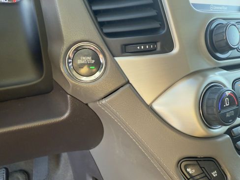 Used 2016 GMC Yukon XL Denali w/ Open Road Package image 36