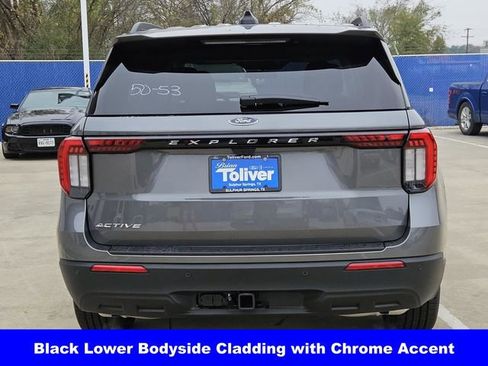 New 2026 Ford Explorer Active image 10