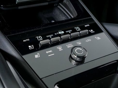 New 2026 Porsche Cayenne image 19