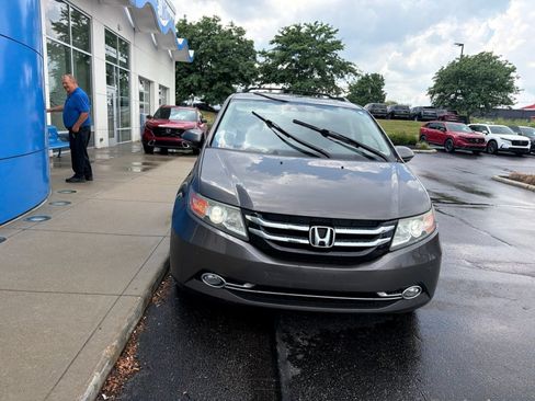 Used 2014 Honda Odyssey Touring Elite image 22