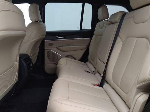 Used 2022 Jeep Grand Cherokee Limited 4xe image 18