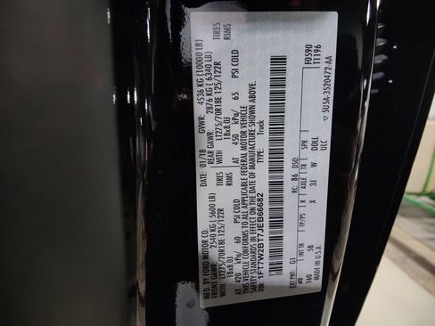 Used 2018 Ford F250 Lariat w/ Lariat Ultimate Package image 24