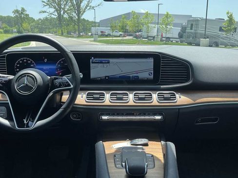 Certified 2025 Mercedes-Benz GLE 350 4MATIC image 28