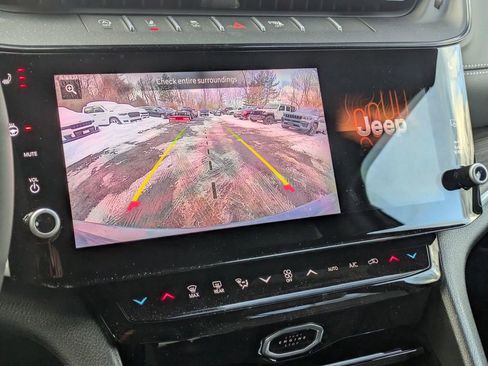 New 2026 Jeep Grand Cherokee Limited image 21