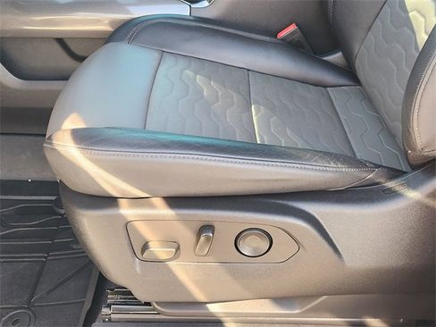 Used 2022 Chevrolet Silverado 1500 ZR2 image 23