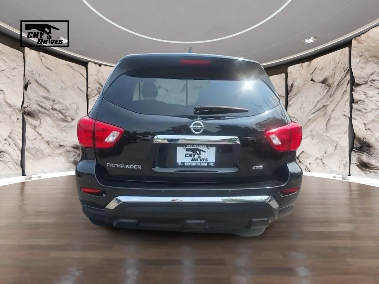 Used 2019 Nissan Pathfinder S AWD/4WD image 6