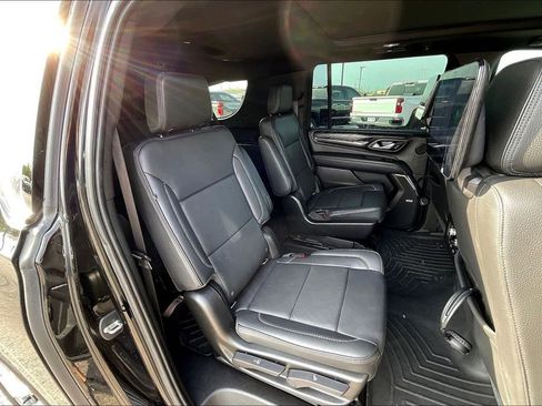 Used 2021 GMC Yukon XL Denali w/ Denali Ultimate Package image 29