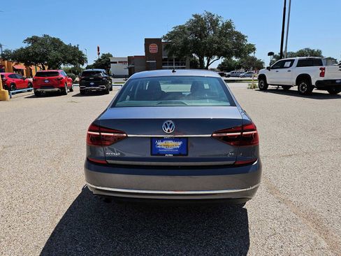 Used 2017 Volkswagen Passat 1.8T S FWD image 7