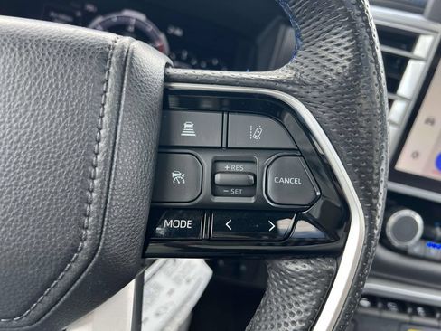 Used 2024 Toyota Sequoia Platinum w/ TRD Off-Road Package AWD/4WD image 22
