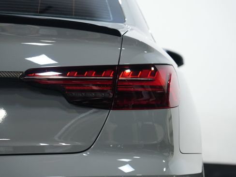 Used 2022 Audi S4 Premium image 17