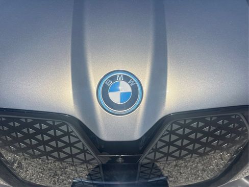 Used 2025 BMW iX xDrive50 w/ Premium Package AWD/4WD image 35