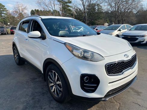 Used 2017 Kia Sportage EX FWD image 3