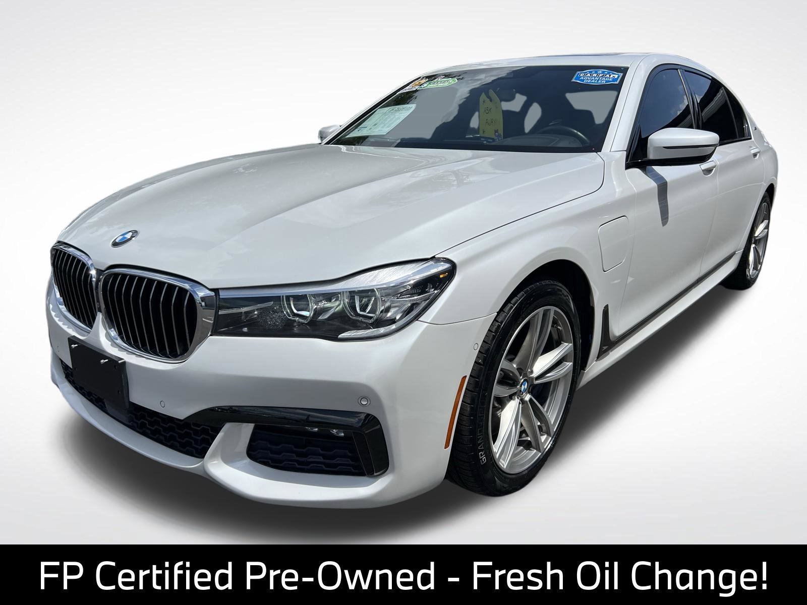 Used 2018 BMW 740e xDrive w/ M Sport Package AWD/4WD image 4