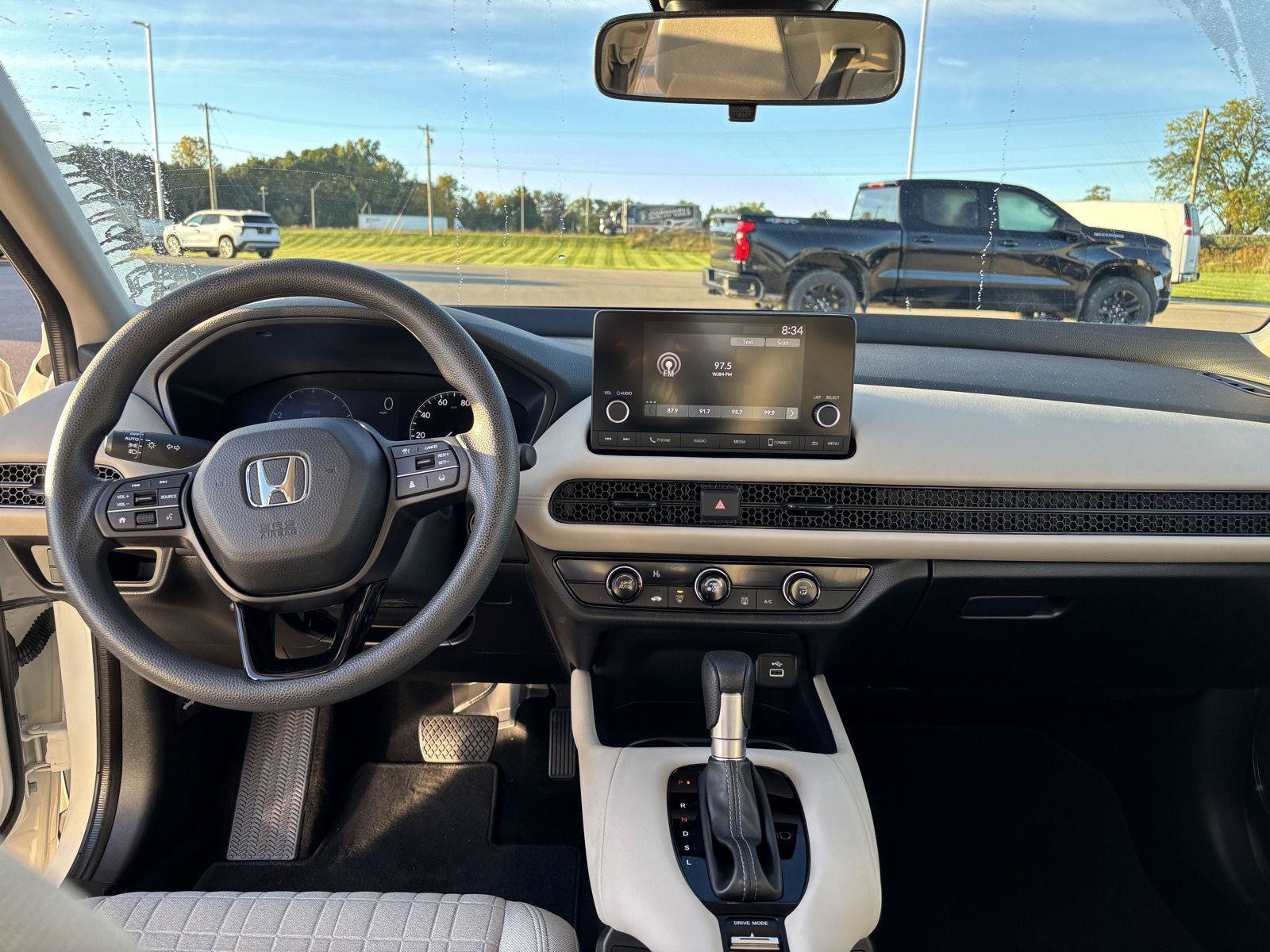 Used 2024 Honda HR-V LX image 16
