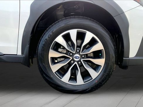 Used 2025 Subaru Outback Limited XT AWD/4WD image 33