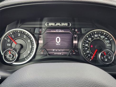 Used 2023 RAM 1500 Laramie image 17