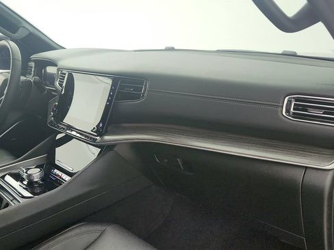 Used 2024 Jeep Wagoneer Series II AWD/4WD image 30