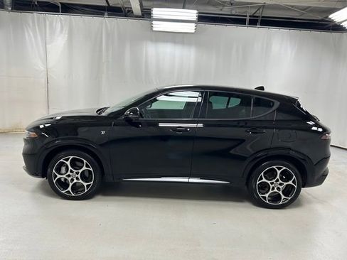 Used 2024 Alfa Romeo Tonale Ti w/ Active Assist Package AWD/4WD image 8