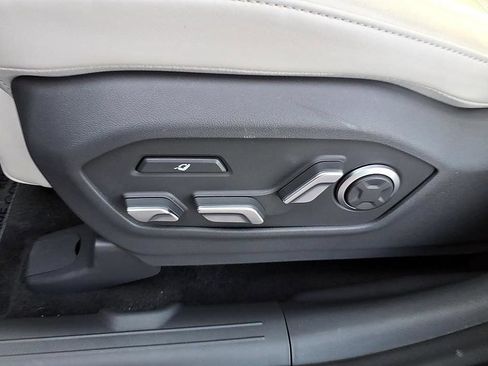 Used 2024 Hyundai Santa Fe Calligraphy AWD/4WD image 18