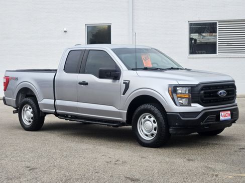 Used 2023 Ford F150 XL w/ Trailer Tow Package image 3