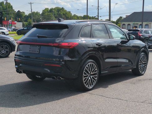 Used 2025 Audi SQ5 Prestige AWD/4WD image 3