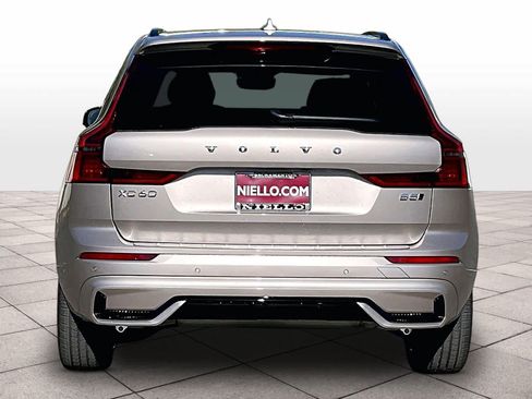 New 2027 Volvo XC60 B5 Plus AWD/4WD image 6