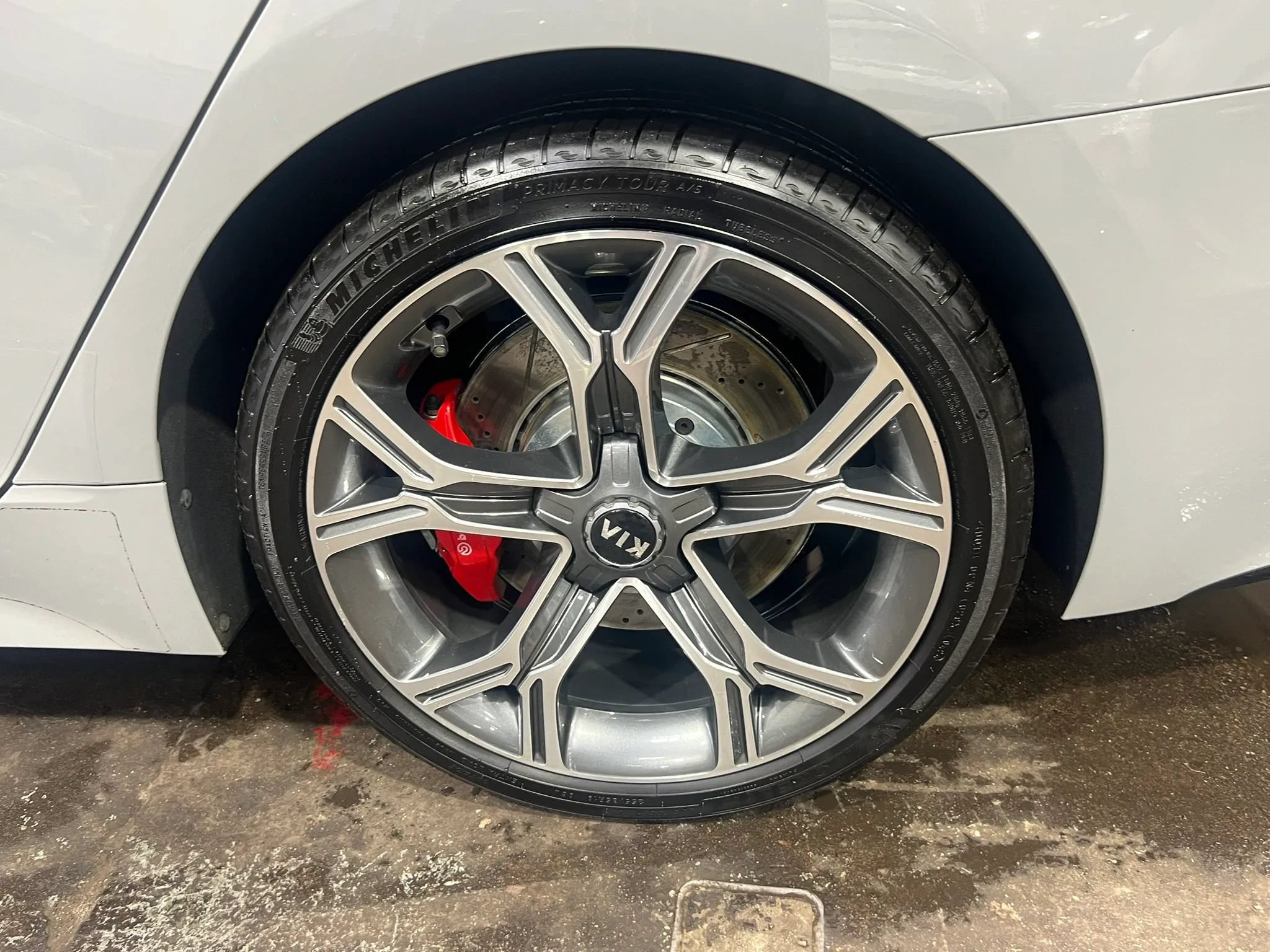 Used 2020 Kia Stinger GT1 AWD/4WD image 11