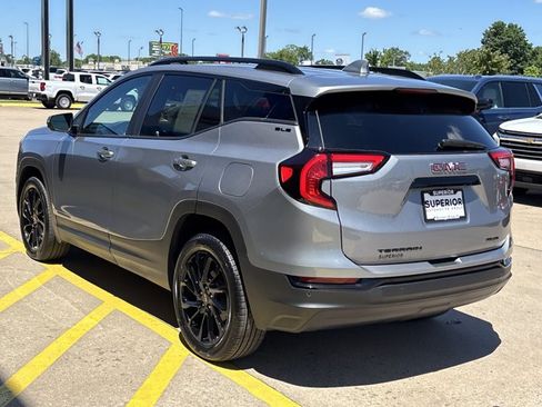 Used 2023 GMC Terrain SLE w/ Driver Convenience Package AWD/4WD image 8