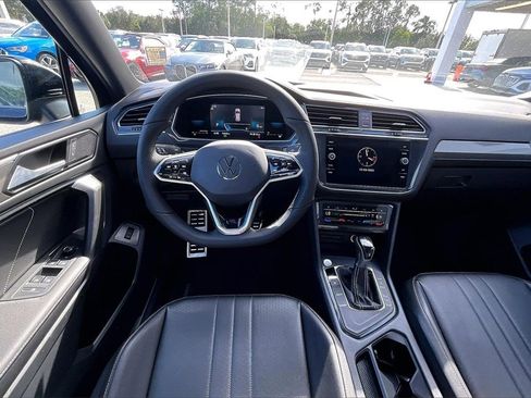 Certified 2022 Volkswagen Tiguan SE R-Line image 19