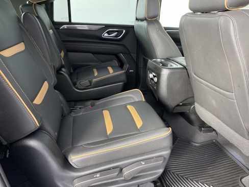 Used 2023 GMC Yukon XL AT4 w/ AT4 Premium Package AWD/4WD image 11