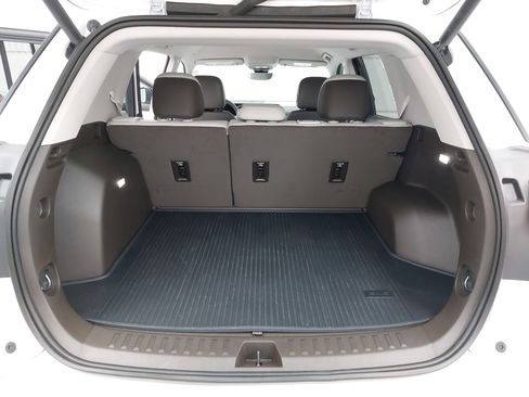 Used 2026 GMC Terrain Denali image 14