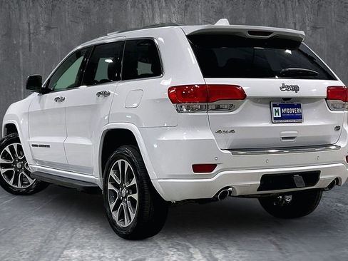 Used 2018 Jeep Grand Cherokee Overland AWD/4WD image 4