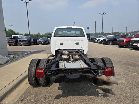 Used 2012 Ford F550 4x4 Regular Cab Super Duty w/ PWR Equipment Group image 6